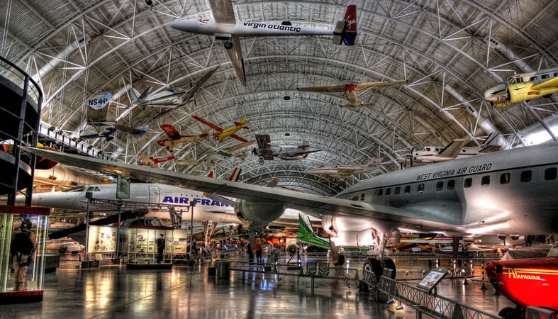 udvar-hazy-center-main-hall-credit-daniel-mennerich_flickr-user-danielmennerich.jpg